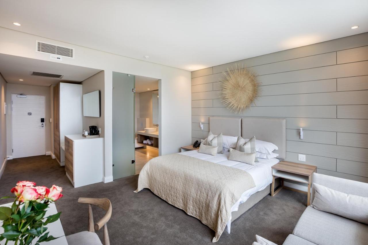 Hotel Bluewater Bay Sunrise 4*